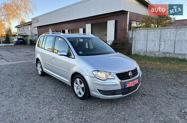 Минивэн Volkswagen Touran 2008 в Червонограде