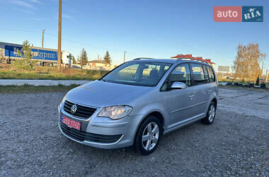 Минивэн Volkswagen Touran 2008 в Червонограде