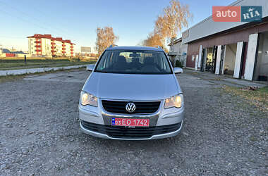 Минивэн Volkswagen Touran 2008 в Червонограде