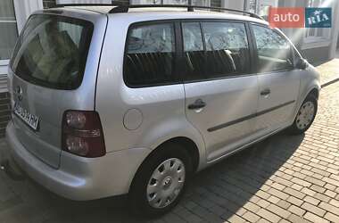 Минивэн Volkswagen Touran 2007 в 