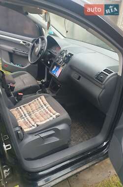 Минивэн Volkswagen Touran 2006 в 