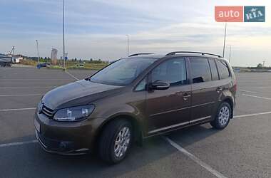 Мінівен Volkswagen Touran 2011 в Львові