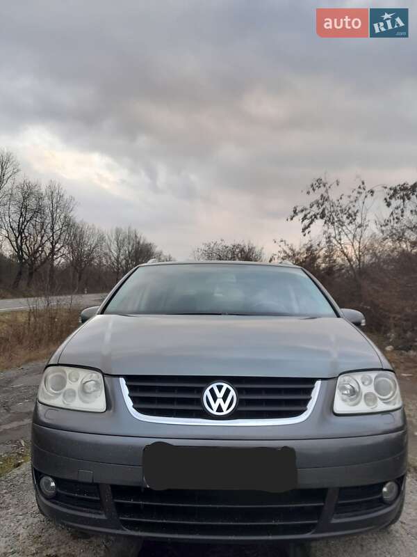 Минивэн Volkswagen Touran 2005 в Мукачево