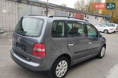 Минивэн Volkswagen Touran 2004 в Днепре