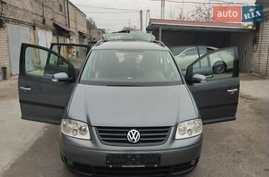 Минивэн Volkswagen Touran 2004 в Днепре