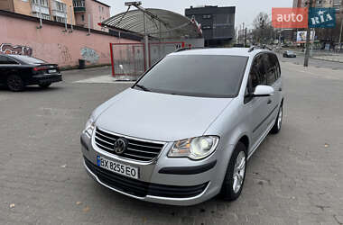 Минивэн Volkswagen Touran 2007 в Хмельницком