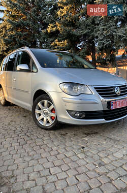 Мінівен Volkswagen Touran 2009 в Кропивницькому