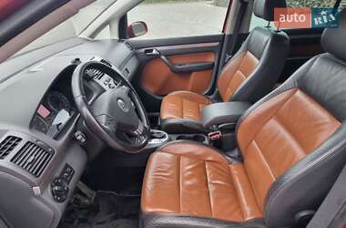 Минивэн Volkswagen Touran 2007 в 
