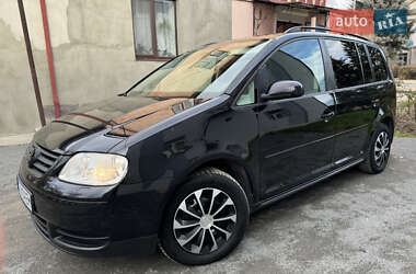 Минивэн Volkswagen Touran 2006 в Сокирянах