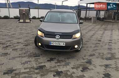 Минивэн Volkswagen Touran 2010 в Хусте