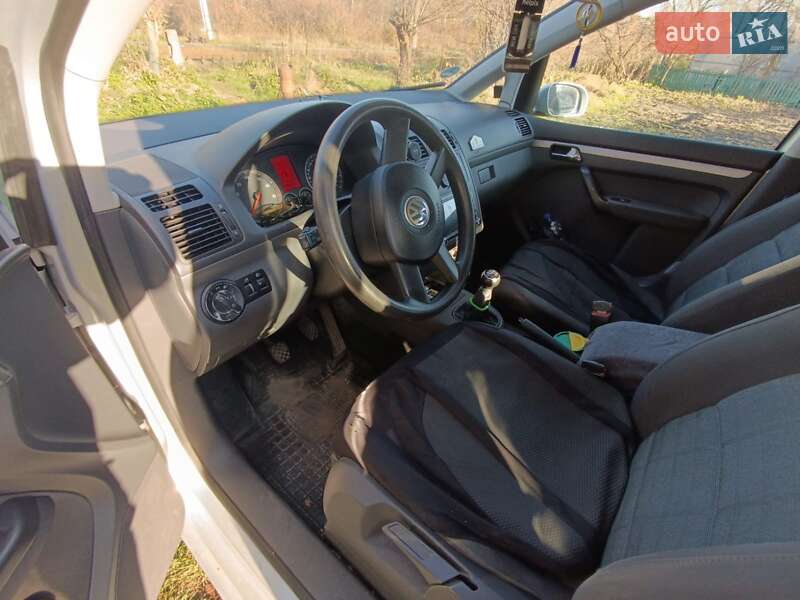 Минивэн Volkswagen Touran 2006 в Хмельницком