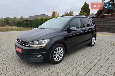 Микровэн Volkswagen Touran 2018 в Стрые