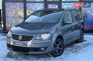 Мінівен Volkswagen Touran 2010 в Вінниці