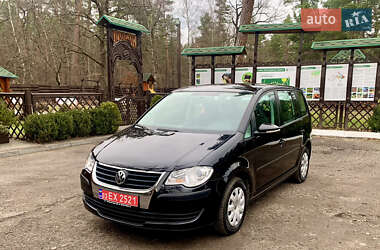 Минивэн Volkswagen Touran 2009 в Луцке