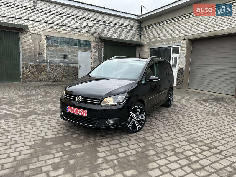 Минивэн Volkswagen Touran 2011 в Киеве