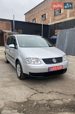 Мінівен Volkswagen Touran 2004 в Охтирці