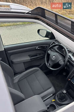 Минивэн Volkswagen Touran 2011 в Стрые