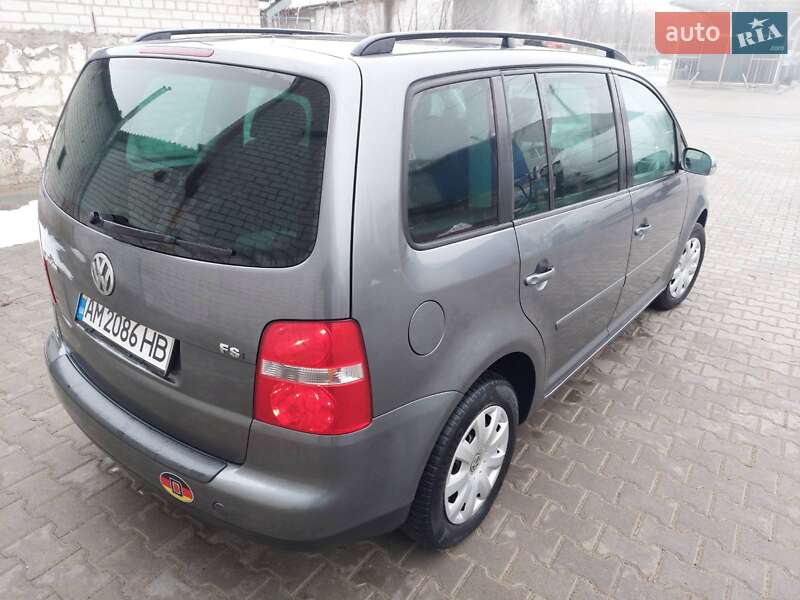 Минивэн Volkswagen Touran 2005 в Житомире