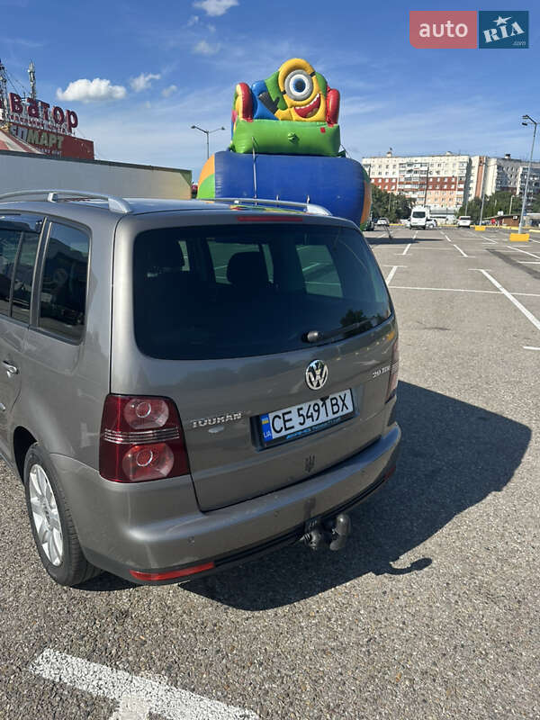 Минивэн Volkswagen Touran 2007 в Черновцах