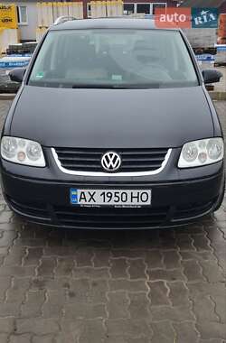 Мінівен Volkswagen Touran 2004 в Краснограді