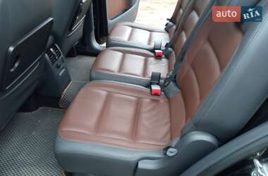 Минивэн Volkswagen Touran 2013 в Луцке