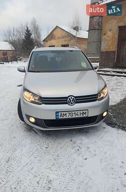 Минивэн Volkswagen Touran 2015 в Звягеле