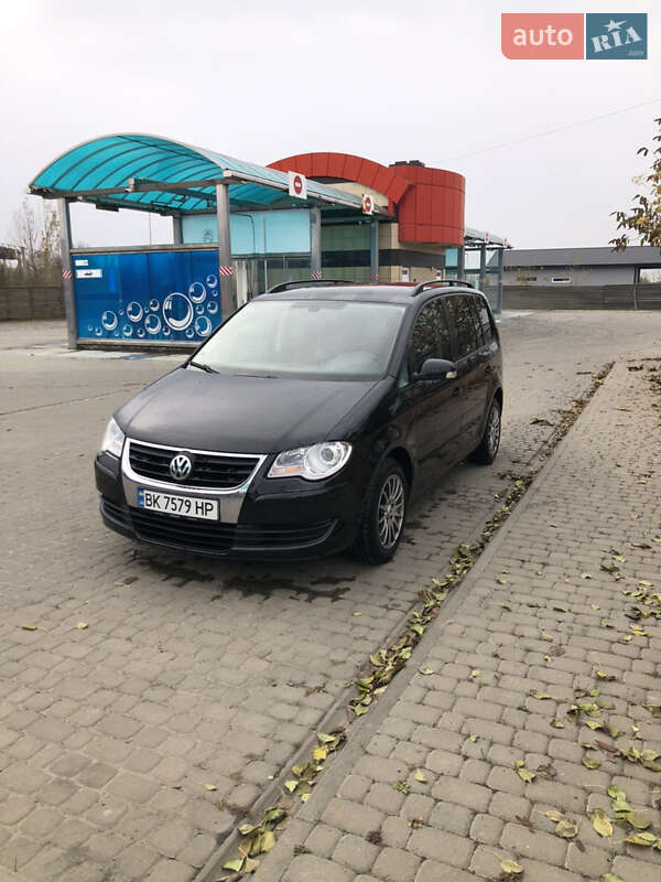 Volkswagen Touran 2008