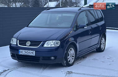 Минивэн Volkswagen Touran 2006 в Владимире