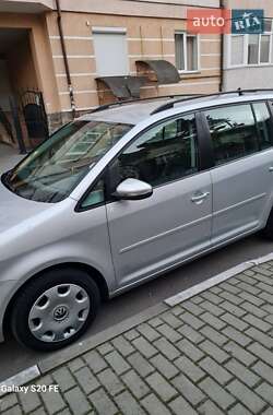 Мінівен Volkswagen Touran 2009 в Стрию