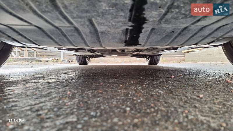 Минивэн Volkswagen Touran 2013 в Киеве