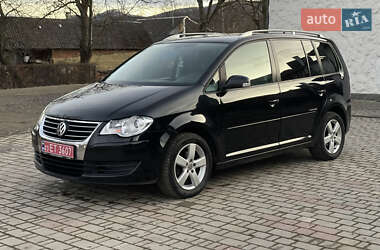 Мінівен Volkswagen Touran 2009 в Івано-Франківську