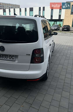 Мінівен Volkswagen Touran 2010 в Хмельницькому