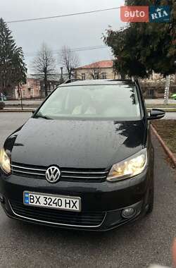 Минивэн Volkswagen Touran 2012 в Калиновке