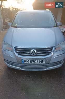 Минивэн Volkswagen Touran 2008 в Олевске