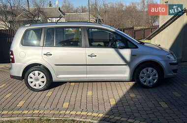 Минивэн Volkswagen Touran 2008 в Косове