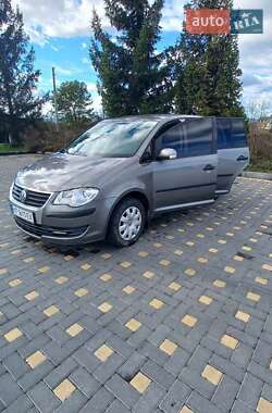 Мінівен Volkswagen Touran 2008 в Коломиї