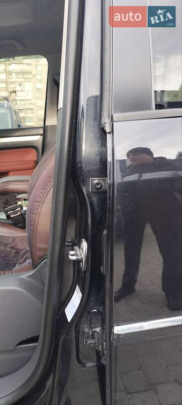 Мінівен Volkswagen Touran 2008 в Львові