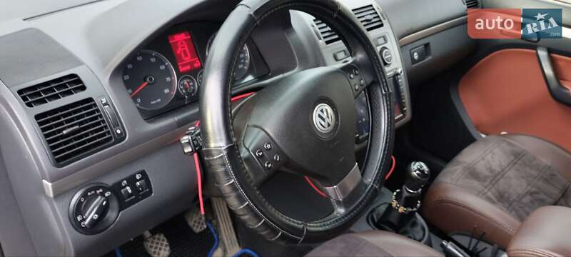 Мінівен Volkswagen Touran 2008 в Львові