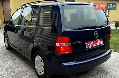 Мінівен Volkswagen Touran 2005 в Сарнах