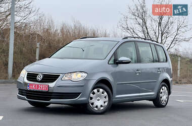 Минивэн Volkswagen Touran 2009 в Виннице