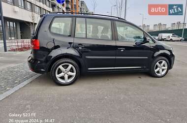 Минивэн Volkswagen Touran 2014 в Киеве