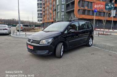 Минивэн Volkswagen Touran 2014 в Киеве