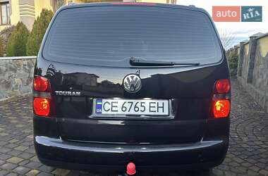 Мінівен Volkswagen Touran 2006 в Чернівцях