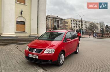 Мінівен Volkswagen Touran 2005 в Запоріжжі