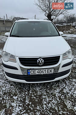 Мінівен Volkswagen Touran 2008 в Хотині