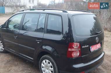 Мінівен Volkswagen Touran 2008 в Харкові