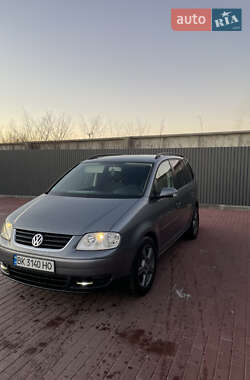 Мінівен Volkswagen Touran 2003 в Сарнах