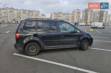 Мінівен Volkswagen Touran 2013 в Києві