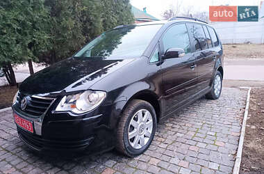 Мінівен Volkswagen Touran 2009 в Харкові