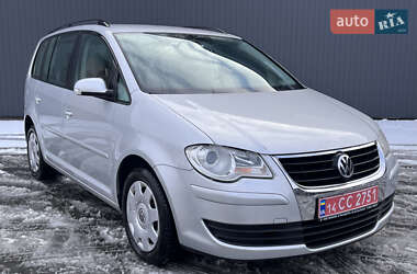 Мінівен Volkswagen Touran 2009 в Івано-Франківську